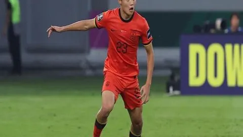 弗赖堡客场挑战里尔，能否打破不败神话？